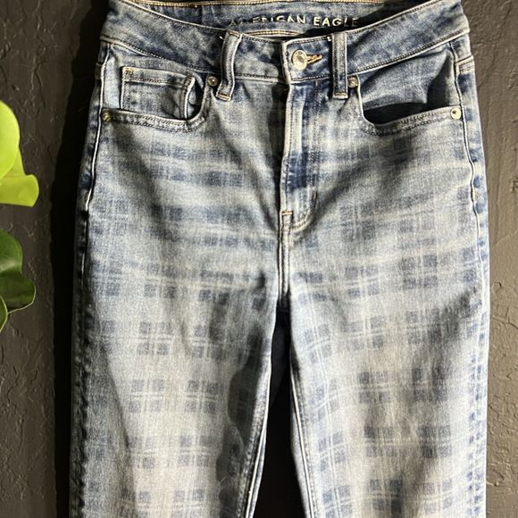American Eagle Jeans Women Size 00R Blue Medium Wash Plaid Print Stretch 90s Y2K - Picture 2 of 16
